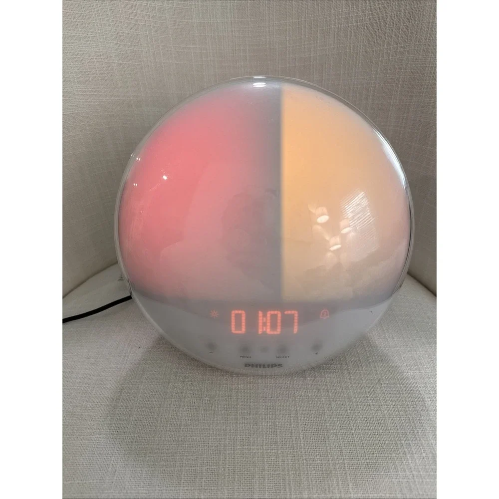 Philips SmartSleep Wake Up Light Clock Alarm Sunrise Sunset Simulation HF3520